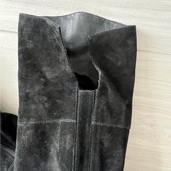 White House black market black suede fold over boots 9 - Picture 8 of 13